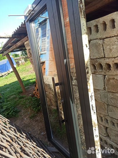 Дверь входная алюминиевая бу