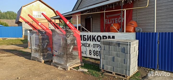 Фронтальный погрузчик пку 0,8