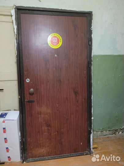 Входная дверь