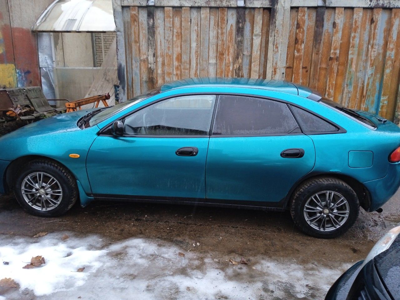 Mazda 323: фото владельца