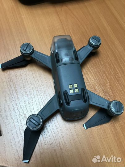 Квадрокоптер dji Spark Fly combo