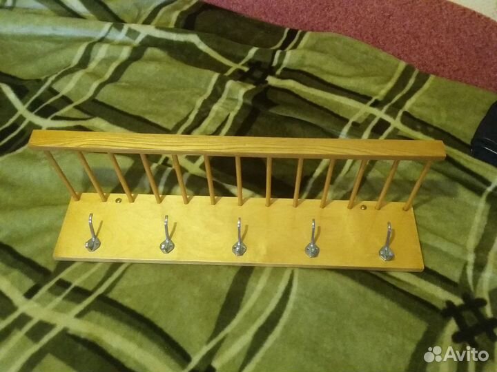 Вешалка с крючками