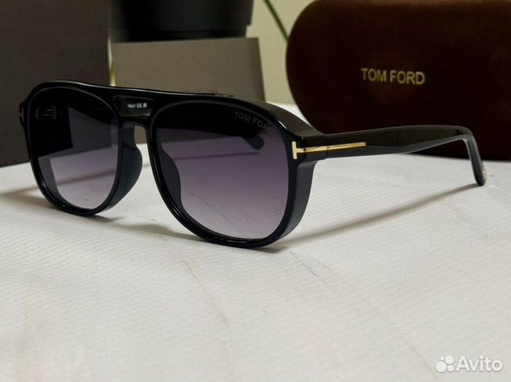 Очки Tom Ford Rosco 1022 01C