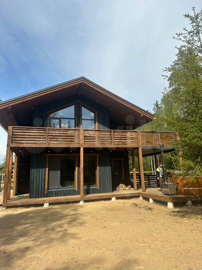 Дом 196 м² на участке 12 сот.