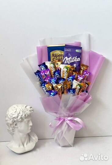 Букет из батончиков для подростка