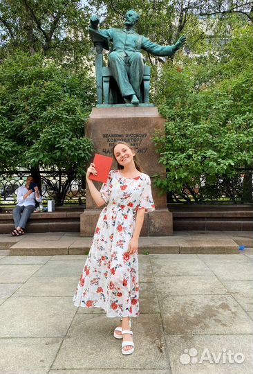 Педагог по фортепиано, вокалу и сольфеджио