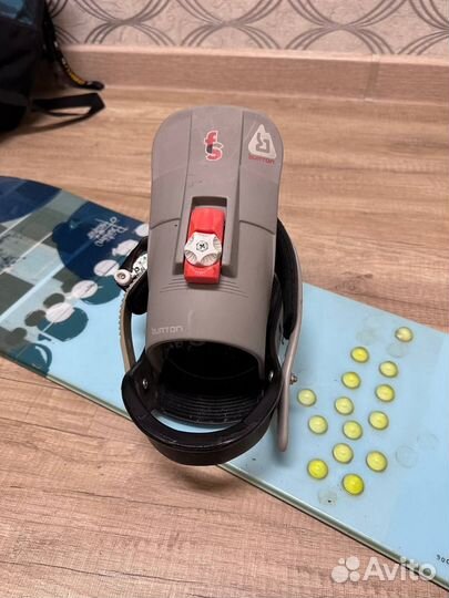 Сноуборд Burton с креплениями