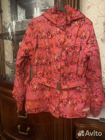 Куртка женская горнолыжная