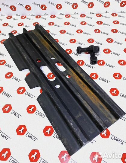 Башмак экскаватора Hitachi KM2118/600