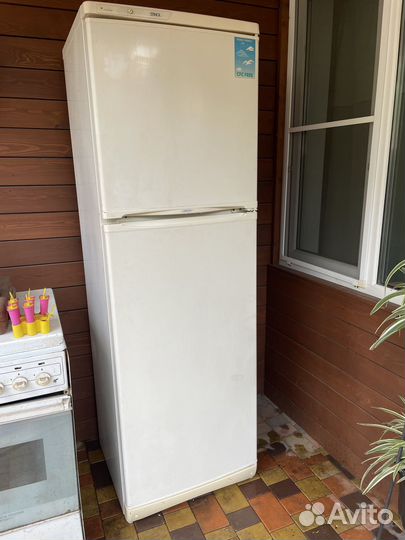 Холодильник stinol