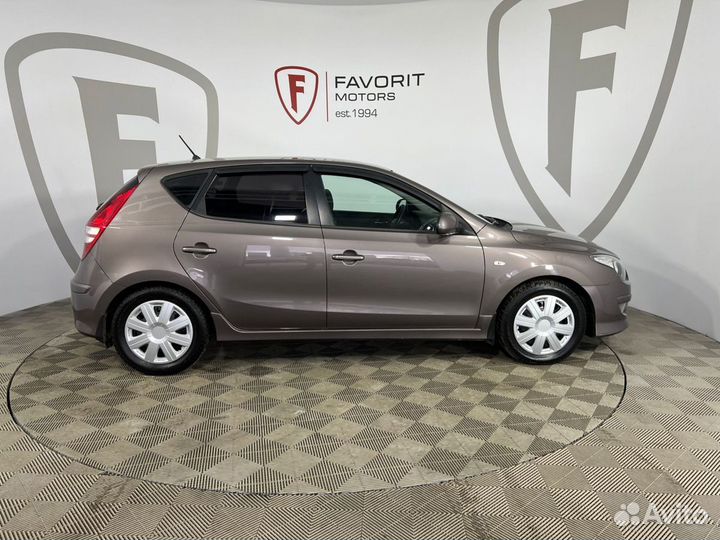 Hyundai i30 1.6 МТ, 2011, 172 792 км