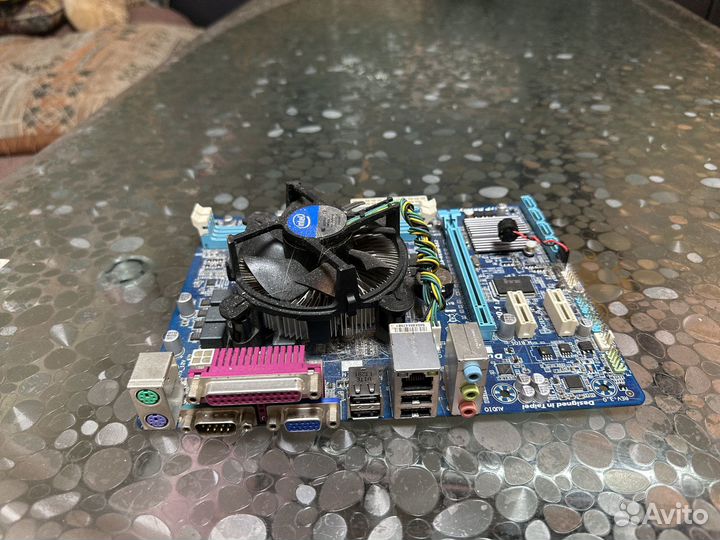 Материнская плата с процессором