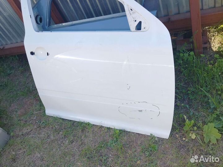 Дверь передняя правая Skoda Octavia a5