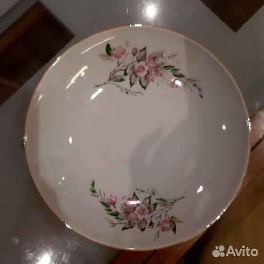 Новый набор тарелок 12 шт с салатником и блюдом