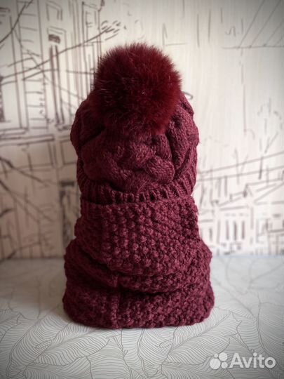 Новый комплект женский с натуральным помпоном