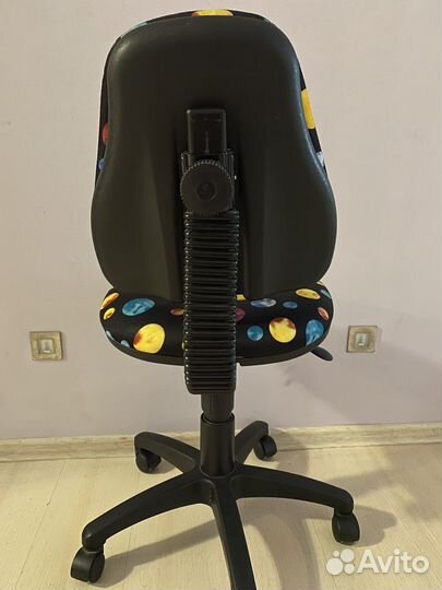 Стул кресло на колесиках