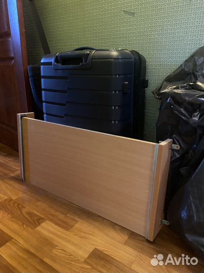 Письменный стол