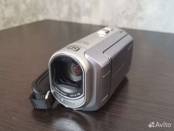 Видеокамера Sony handycam dcr-sx60e