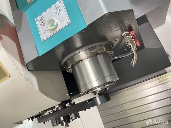 Вертикальный фрезерный станок с чпу VMC 855