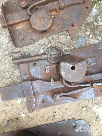 Замок амбарный старинный