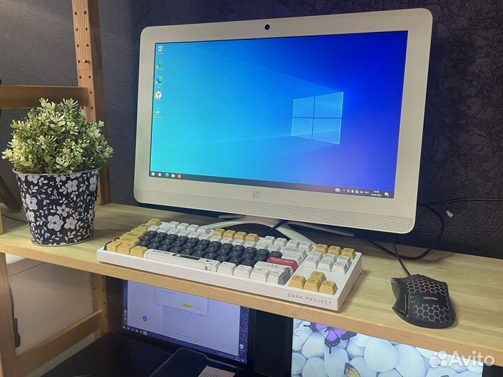 Моноблок HP / 4 ядра E2-7110 / Radeon R2 / 500gb