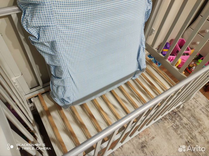 Детская кроватка Gandylyan с матрасом и тумбой