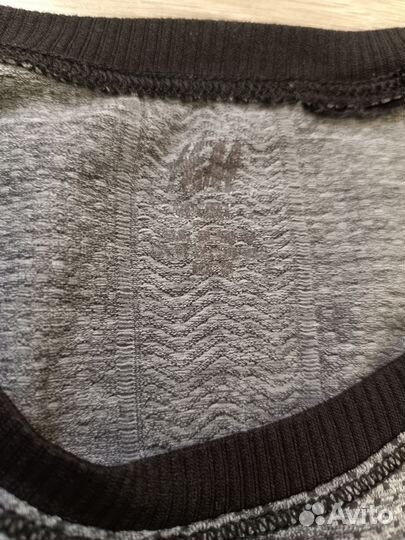 H&M лонгслив М