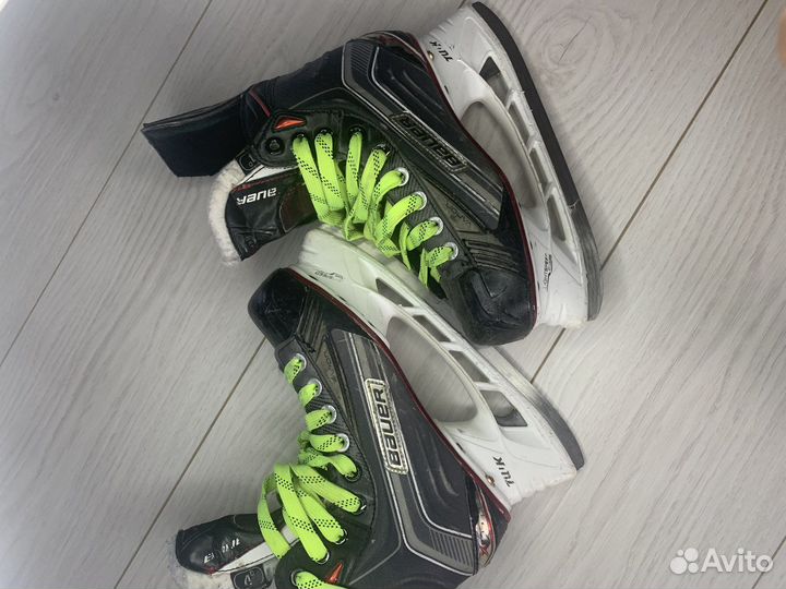 Хоккейные коньки