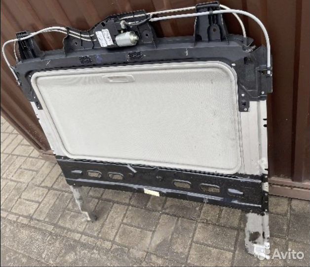 Люк в сборе Nissan Pathfinder R51 (2004-2015)