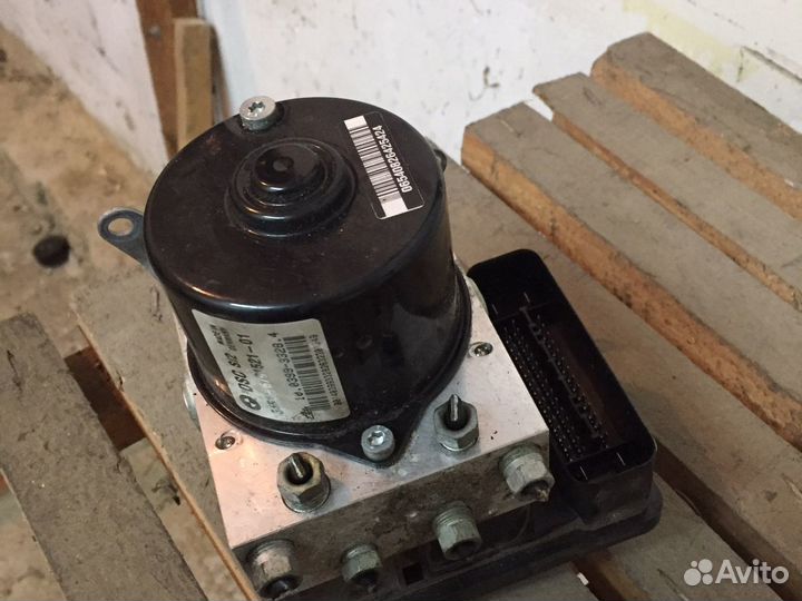 Блок ABS Bmw e90