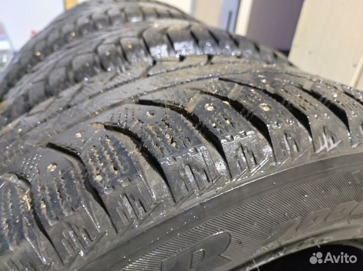 Bridgestone Blizzak WS-70 225/65 R17