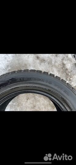 Nokian Tyres Hakkapeliitta 5 215/60 R16