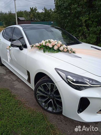 Свадебные украшения на машину. Аренда