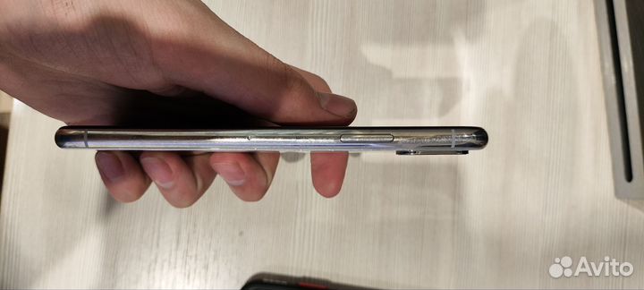 iPhone X, 64 ГБ