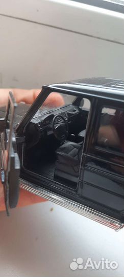 Модель автомобиля Mercedes G500