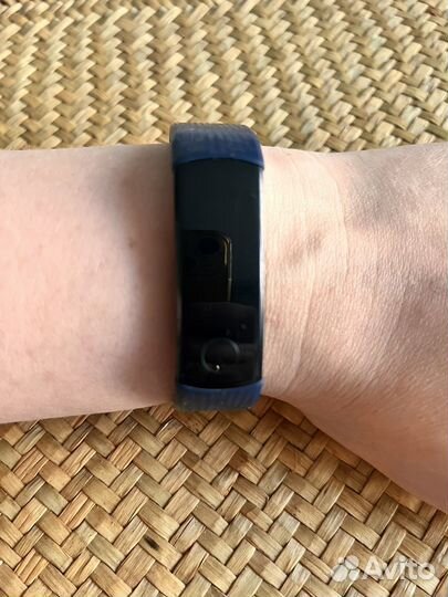 Фитнес браслет Honor Band 3