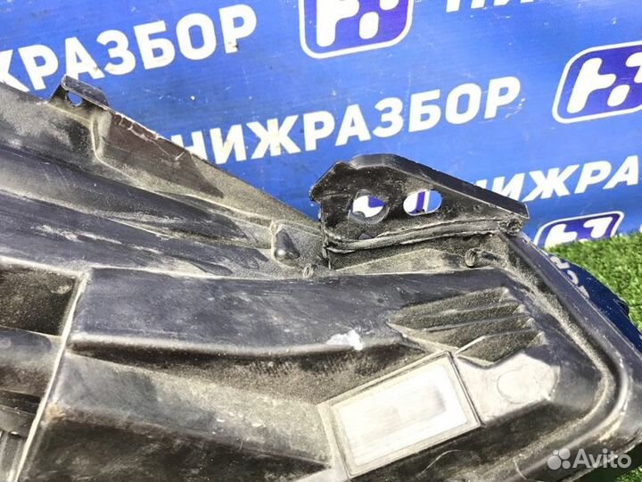 Фара передняя левая Peugeot 3008