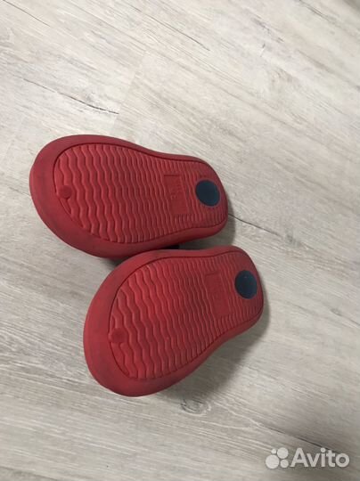 Тапочки для пляжа / бассейна