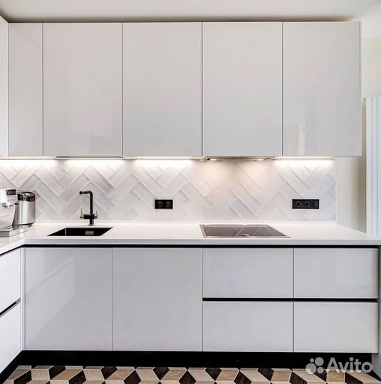 Красивый кухонный гарнитур