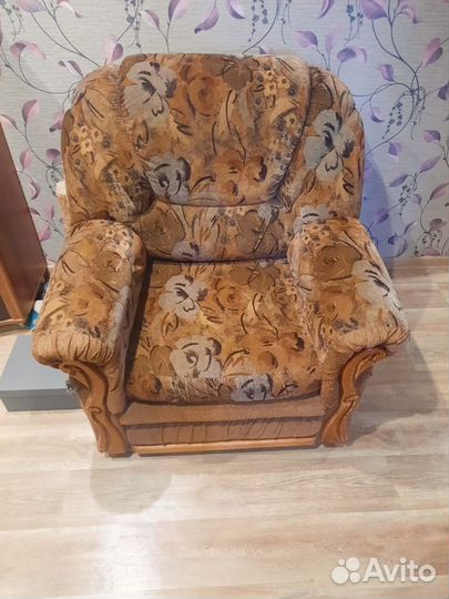 Диван раскладной бу и кресло