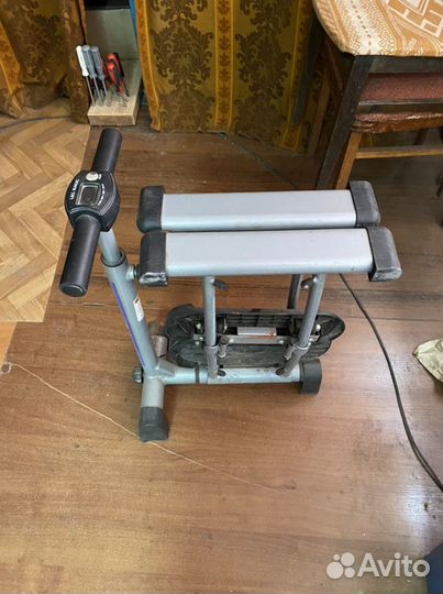 Тренажер для мышц ног