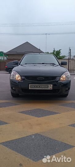 Капот на LADA priora