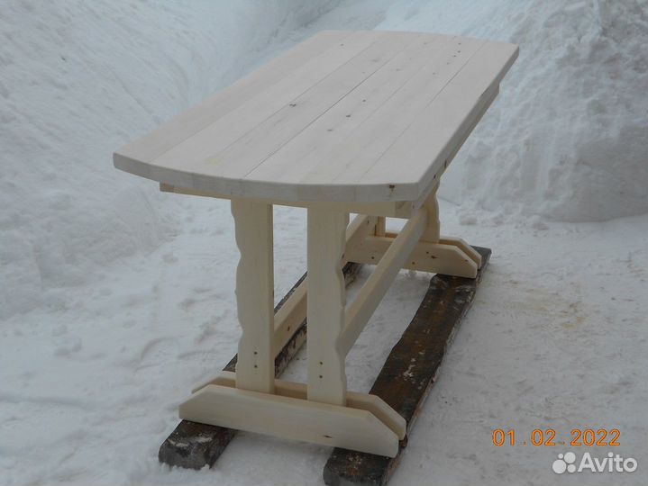 Столы из липы и сосны