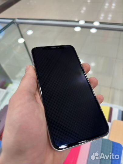 iPhone X, 64 ГБ