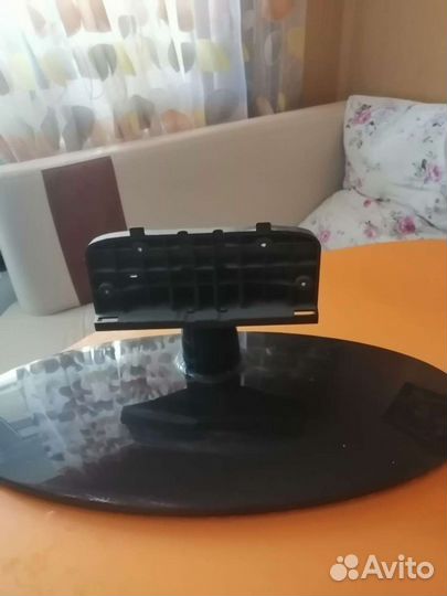 Подставка под телевизор