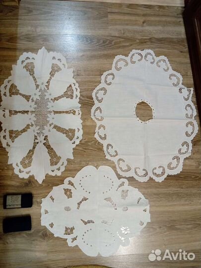 Безрукавка, скатерть, салфетки, платок и вещи СССР