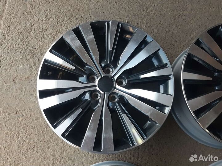 Диски литые r18 5x114.3