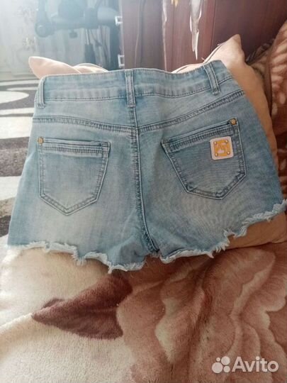 Джинсовые шорты для девушки