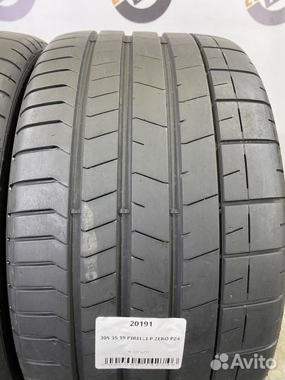 Pirelli P Zero PZ4 305/35 R19