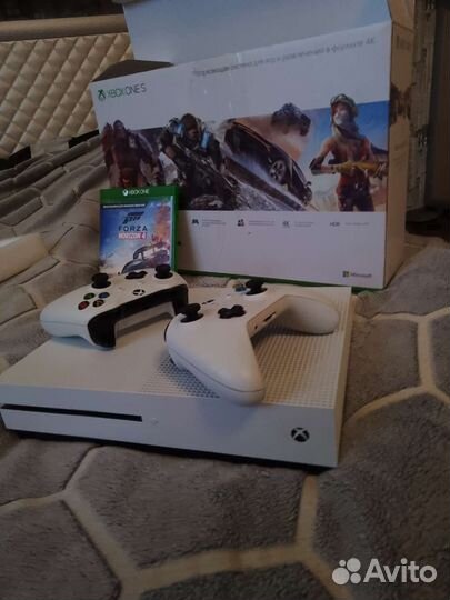Xbox one s 1tb с играми